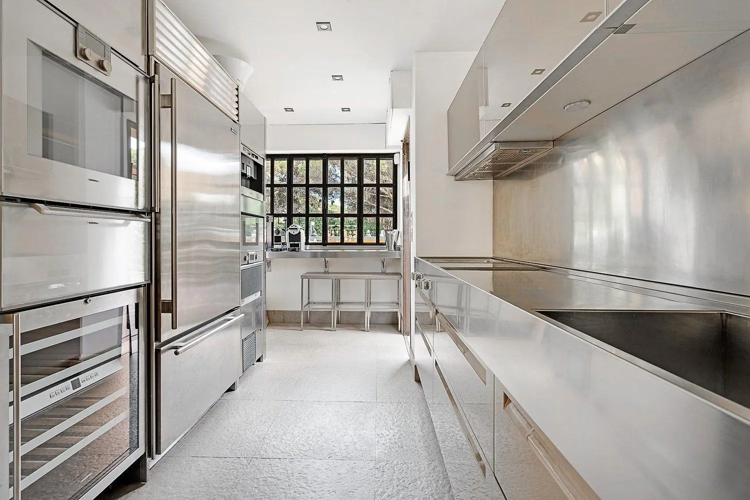 Exclusive Modern Villa In Saint Tropez 0*,