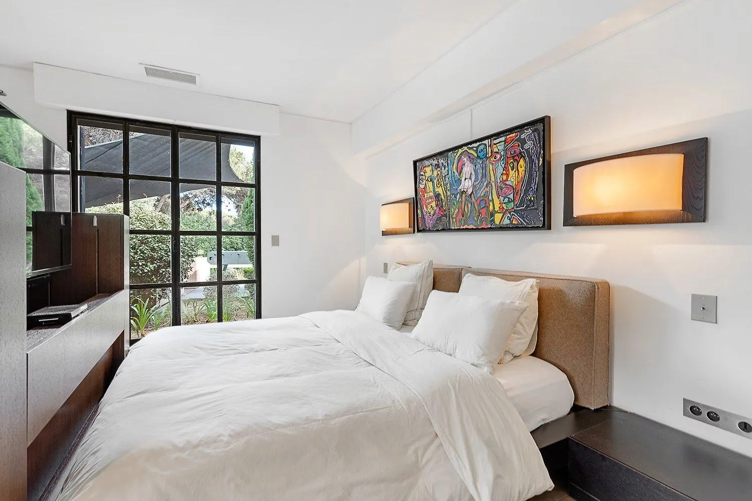 Exclusive Modern Villa In Saint Tropez