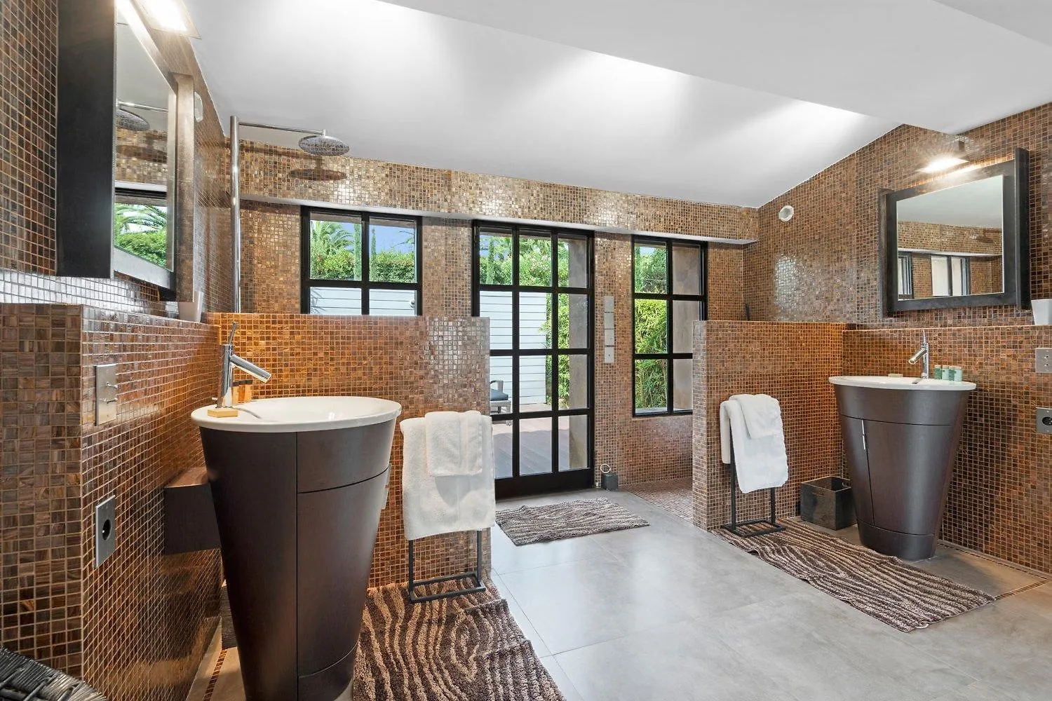 Exclusive Modern Villa In Saint Tropez